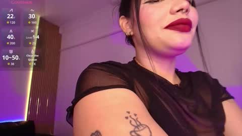Nia Blum online show from December 19, 3:32 am