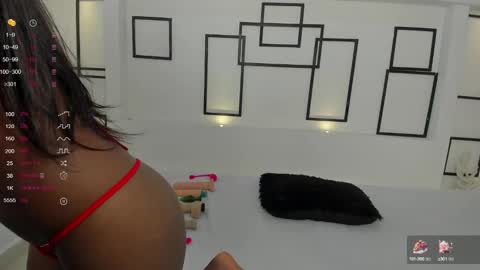 Snapshot of nicholscully chatting on December 21, 7:38 pm Nichol Scully online show from December 21, 7:38 pm