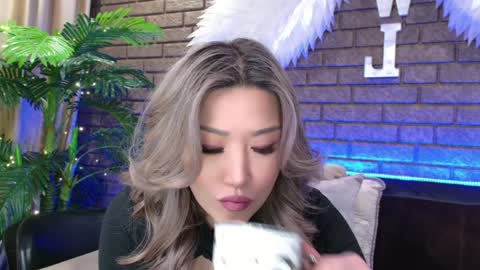 Snapshot of nicky_owl chatting on February 7, 3:52 pm Nicky online show from February 7, 3:52 pm