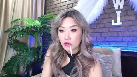 Snapshot of nicky_owl chatting on February 20, 8:39 am Nicky online show from February 20, 8:39 am