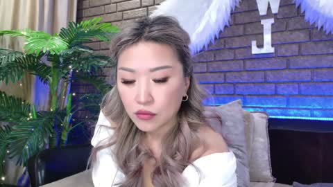Snapshot of nicky_owl chatting on February 23, 4:29 pm Nicky online show from February 23, 4:29 pm