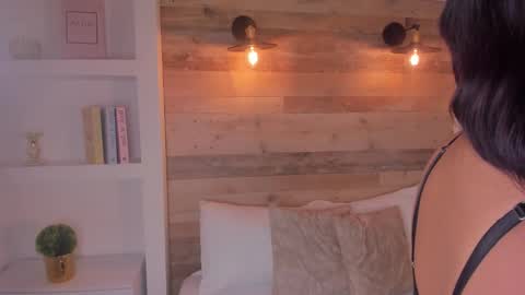 Nicky  online show from October 25, 3:03 am