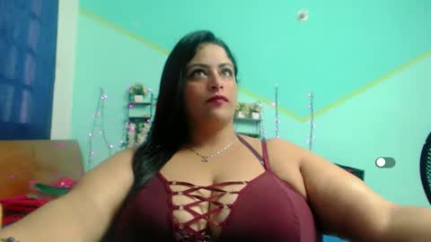 nickyribeiro online show from September 28, 11:48 am