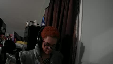 nickythehawtie online show from April 26, 2:42 am