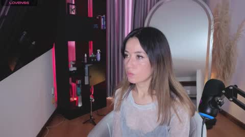 Snapshot of nickywindsor chatting on October 5, 4:34 pm Nicky online show from October 5, 4:34 pm