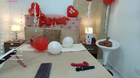 Snapshot of nicol_alvarez chatting on February 19, 3:39 am Nicol Alvarez online show from February 19, 3:39 am