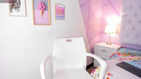 Snapshot of nicol_betancur chatting on February 15, 5:09 am Nicol online show from February 15, 5:09 am