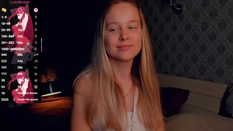 Snapshot of nicolavanderbie chatting on September 18, 5:55 pm Nicoletta online show from September 18, 5:55 pm