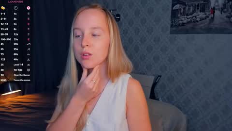 Snapshot of nicolavanderbie chatting on September 19, 5:56 pm Nicoletta online show from September 19, 5:56 pm