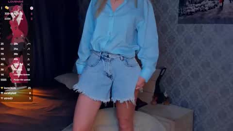 Snapshot of nicolavanderbie chatting on October 12, 6:32 pm Nicoletta online show from October 12, 6:32 pm