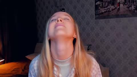 Snapshot of nicolavanderbie chatting on October 2, 5:40 pm Nicoletta online show from October 2, 5:40 pm