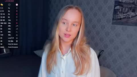 Snapshot of nicolavanderbie chatting on September 25, 5:55 pm Nicoletta online show from September 25, 5:55 pm