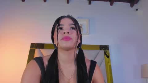 Snapshot of nicole_grace0 chatting on October 21, 12:09 pm nicole_grace0 online show from October 21, 12:09 pm