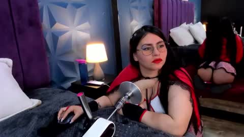 Nicole online show from April 28, 3:10 am