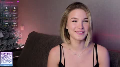 Nicole online show from January 19, 4:36 pm