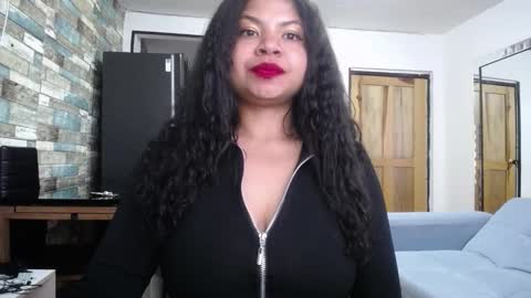 Nicole online show from October 25, 10:05 pm