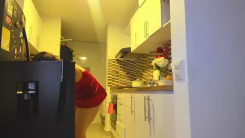 Nicolle online show from July 24, 11:34 pm