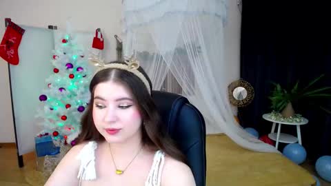 Snapshot of nicolefoxery chatting on December 23, 3:18 am nicolefoxery online show from December 23, 3:18 am