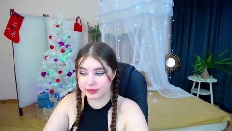 Snapshot of nicolefoxery chatting on December 11, 7:14 pm nicolefoxery online show from December 11, 7:14 pm