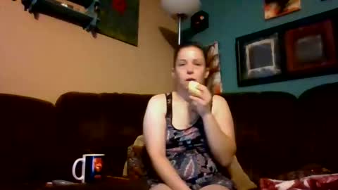 Nicole online show from June 5, 11:38 am