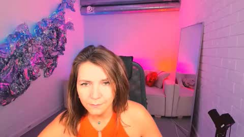 Snapshot of nicolehits chatting on October 15, 1:57 pm nicolehits online show from October 15, 1:57 pm