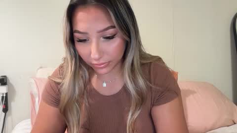 Snapshot of nicolelovesyou444 chatting on September 10, 1:55 pm nicolelovesyou444 online show from September 10, 1:55 pm