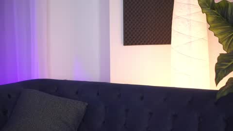 Sarah online show from February 16, 8:22 pm