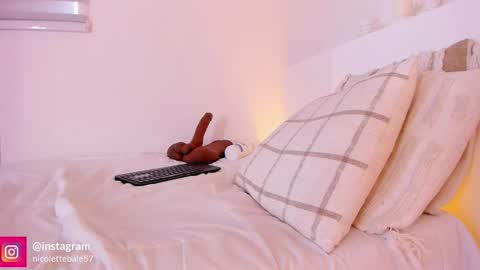 Nicole online show from September 10, 1:44 pm