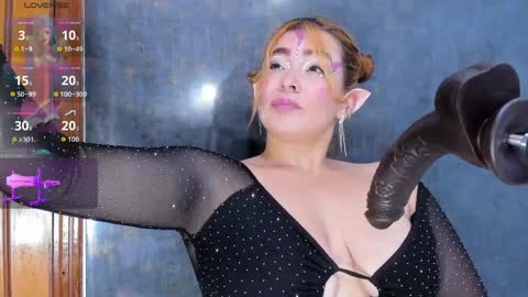 Nicolle online show from March 31, 7:03 pm