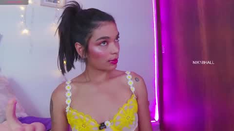 Nicolle online show from June 3, 2:33 pm