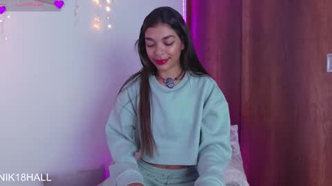 Nicolle online show from March 14, 10:27 am