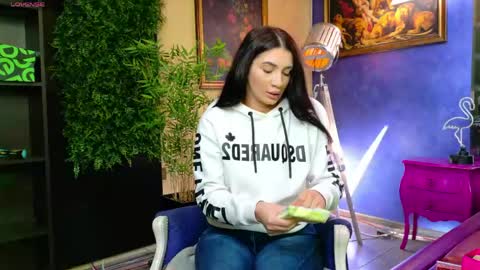 Nicolle online show from April 22, 7:05 am