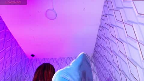 Nicolle Miley online show from March 1, 6:13 am