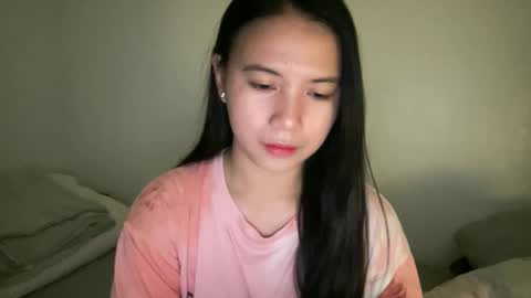 Snapshot of nicollete_snow chatting on September 12, 5:19 am NIC 333 online show from September 12, 5:19 am