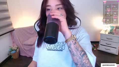 Nicol online show from December 15, 1:44 am