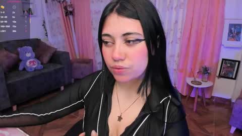      900   300   online show from November 21, 6:15 am