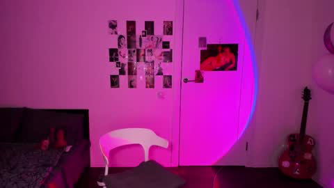 Daisy online show from October 24, 10:06 pm