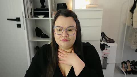 Holly online show from March 10, 7:45 am