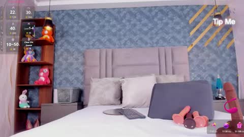 NiiaMoore online show from January 11, 9:31 pm