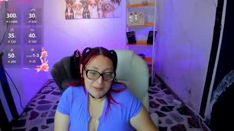 Snapshot of niickyjones chatting on September 10, 6:41 pm Anni online show from September 10, 6:41 pm