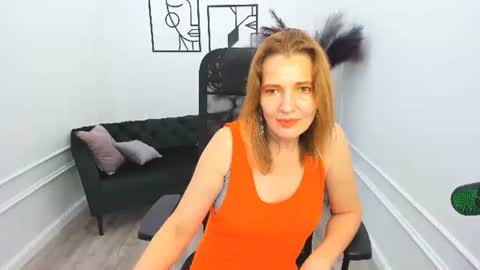 Snapshot of nikastraitlive chatting on October 6, 10:47 pm nikastraitlive online show from October 6, 10:47 pm