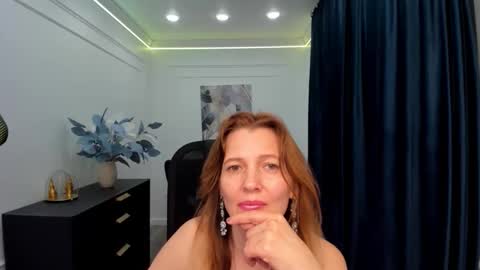 Snapshot of nikastraitlive chatting on October 8, 11:09 pm nikastraitlive online show from October 8, 11:09 pm