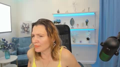 Snapshot of nikastraitlive chatting on September 24, 8:08 pm nikastraitlive online show from September 24, 8:08 pm
