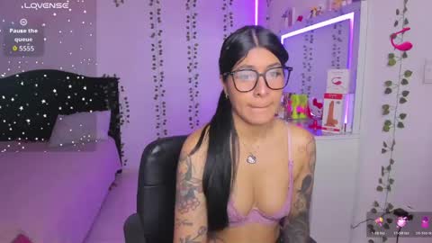 Niki online show from April 21, 1:09 am