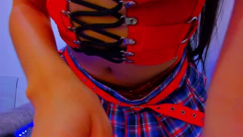 nikii_white online show from April 5, 4:55 am