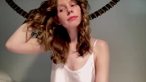 Snapshot of nikki_mi chatting on January 31, 10:10 am Nikki online show from January 31, 10:10 am