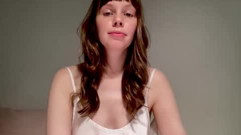 Snapshot of nikki_mi chatting on October 12, 10:28 am Nikki online show from October 12, 10:28 am