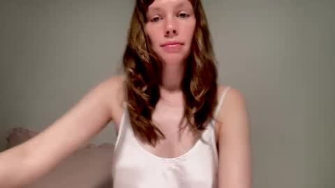 Snapshot of nikki_mi chatting on September 20, 9:51 am Nikki online show from September 20, 9:51 am