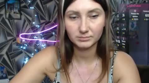 nikkikiss___ online show from July 25, 8:32 am