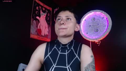 Nikky online show from April 21, 5:09 pm